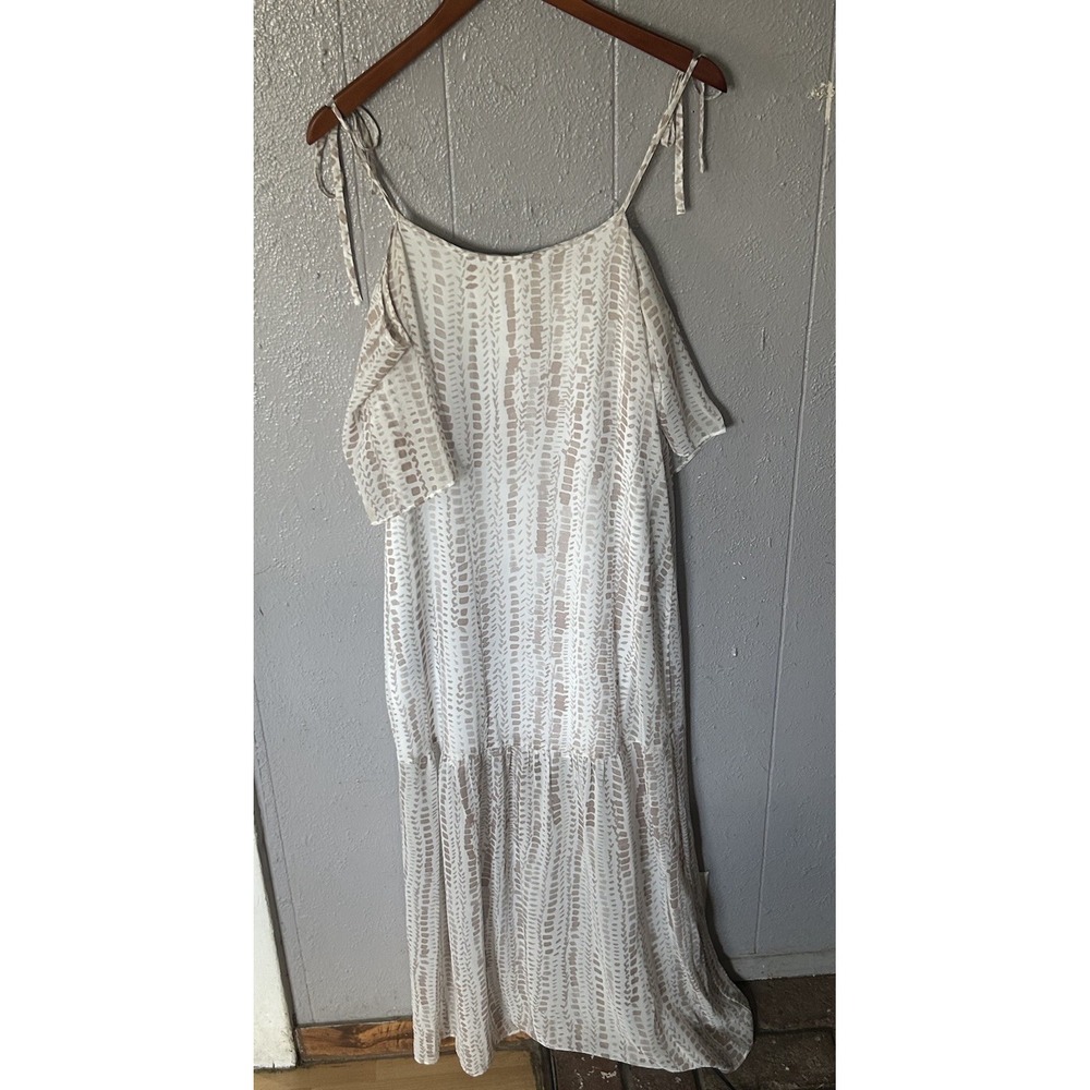 Women's bcbgeneration maxi Blush dress Size XS Off The Shoulder Romantic